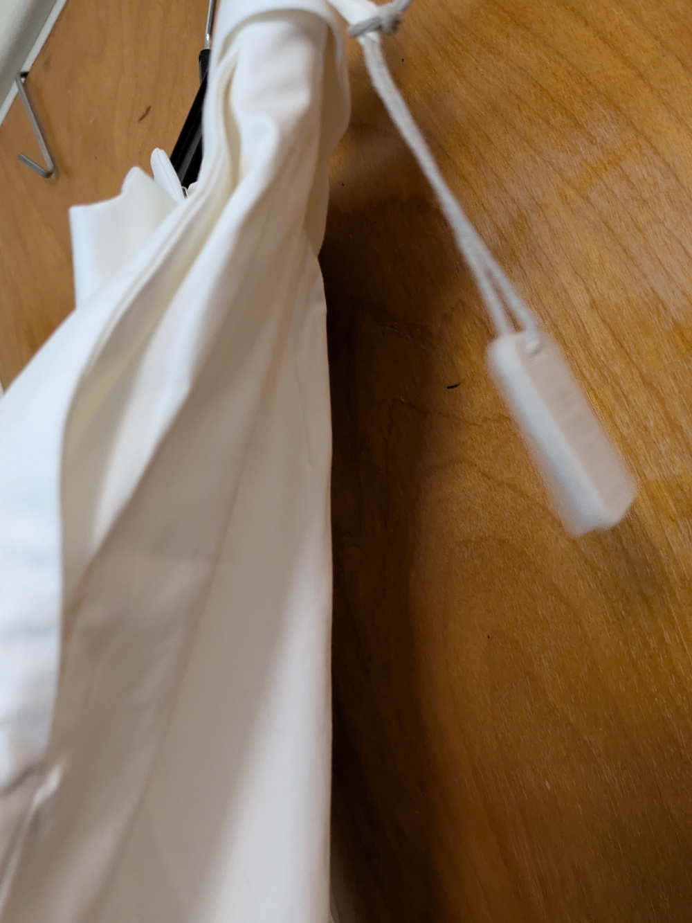 $70 💵 Eleventy Ivory Tie-Waist Shorts - Picture 10 of 14